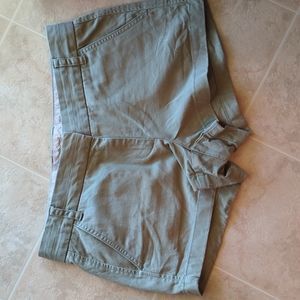 Women's Light Green 3" J. Crew shorts size 8